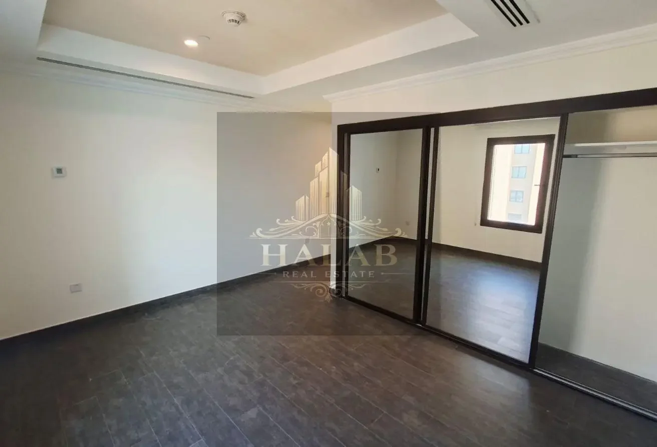 1 BHK Semi-Furnished | Sea View | Balcony