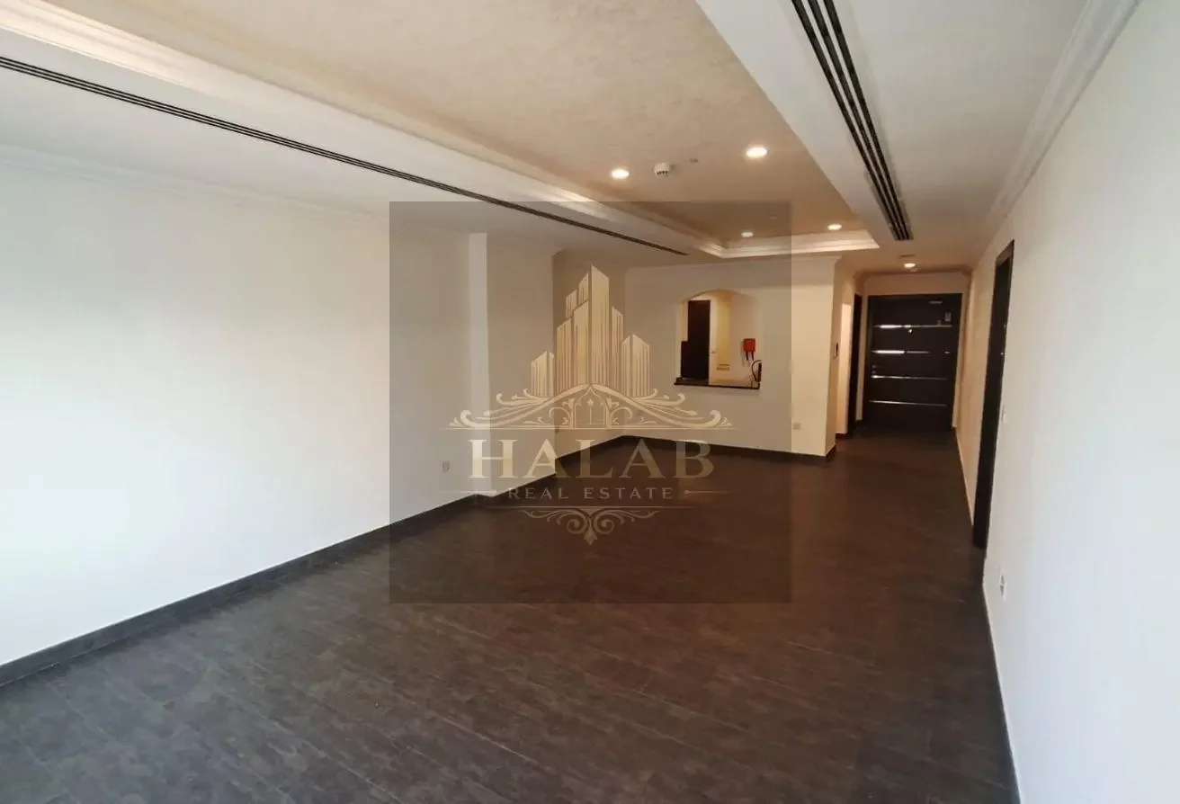 1 BHK Semi-Furnished | Sea View | Balcony