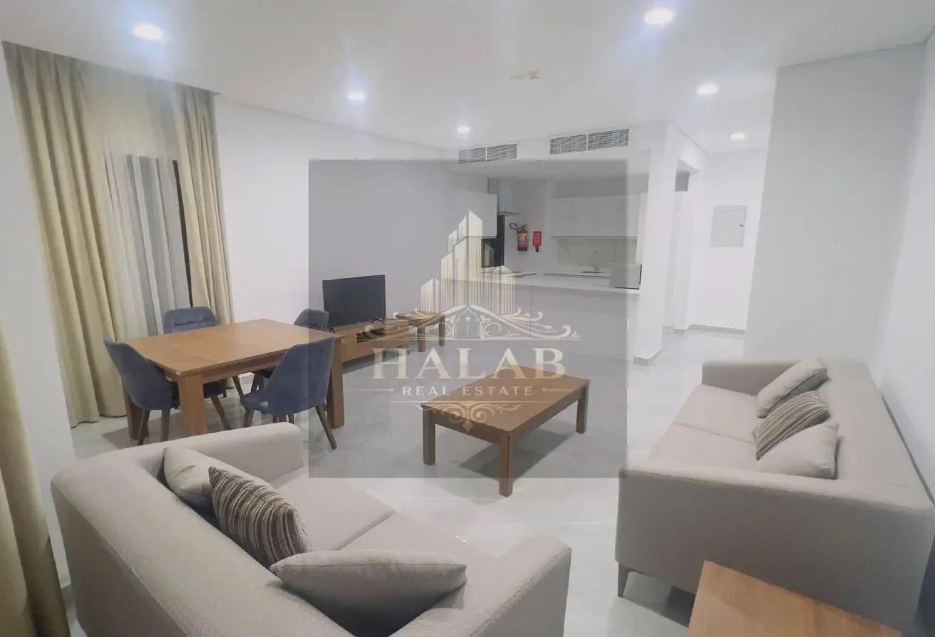 amazing 2 bhk apartment in pearl with a nice view