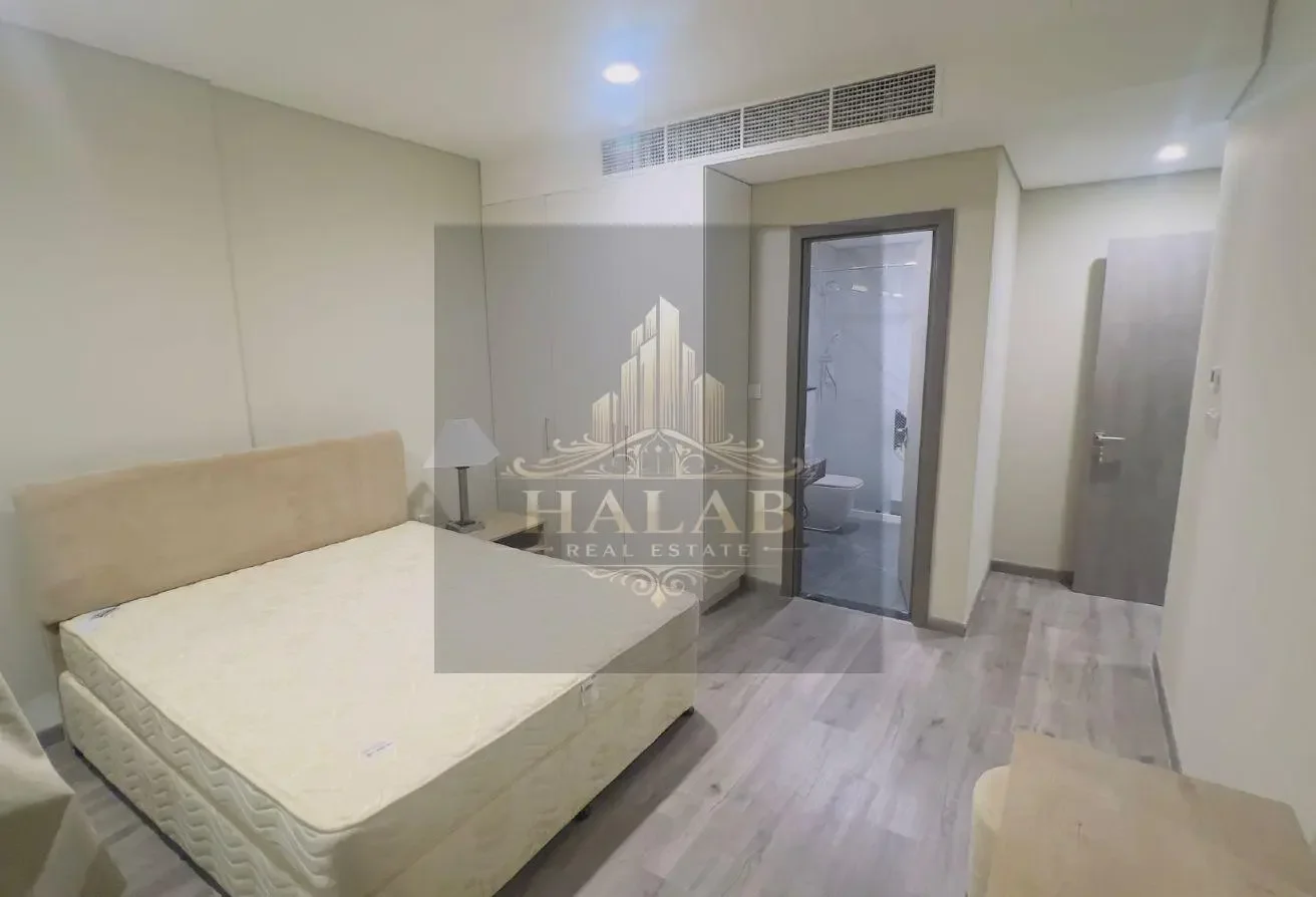 amazing 2 bhk apartment in pearl with a nice view