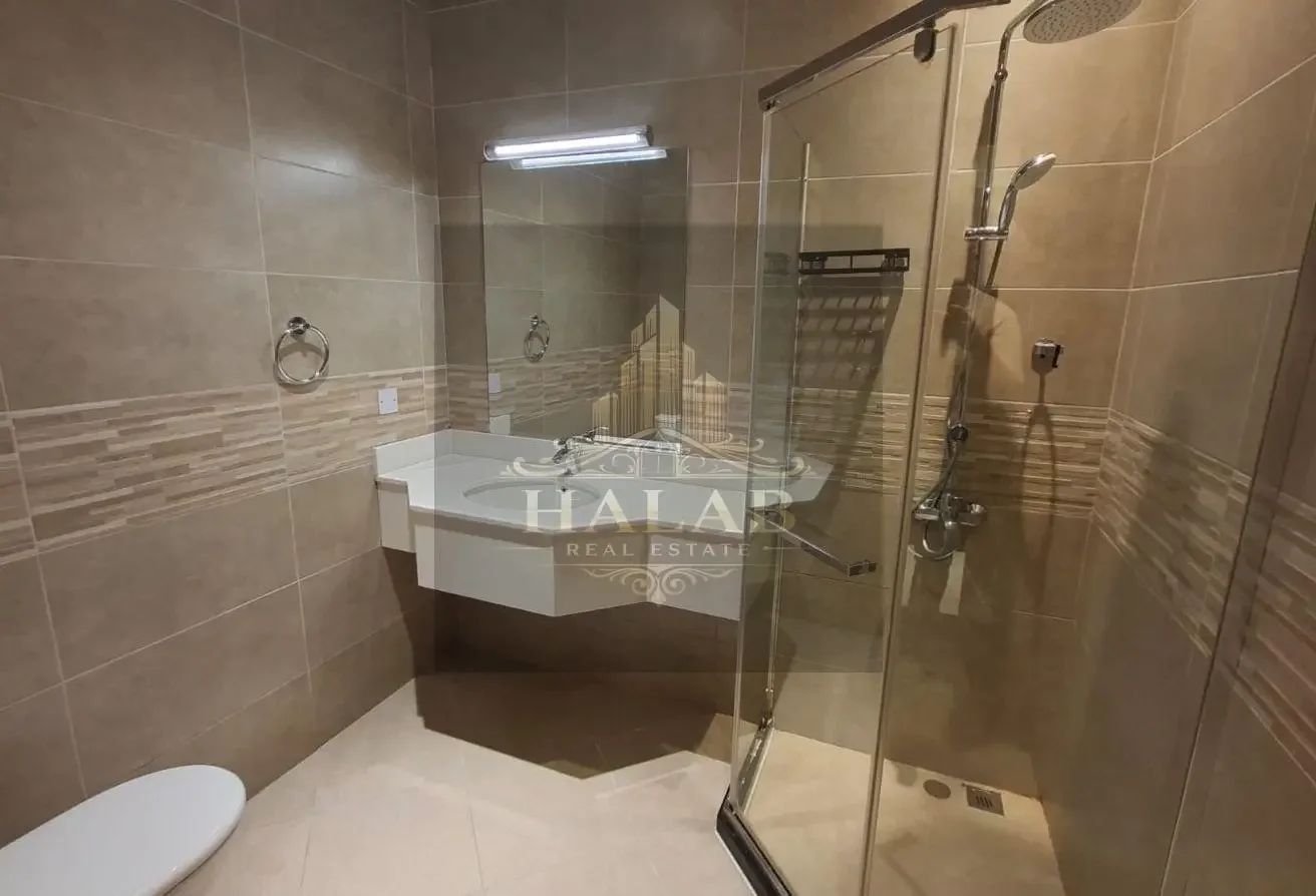 INCLUDED BILLS 2 BHK FF IN FOX HILLS BRAND NEW