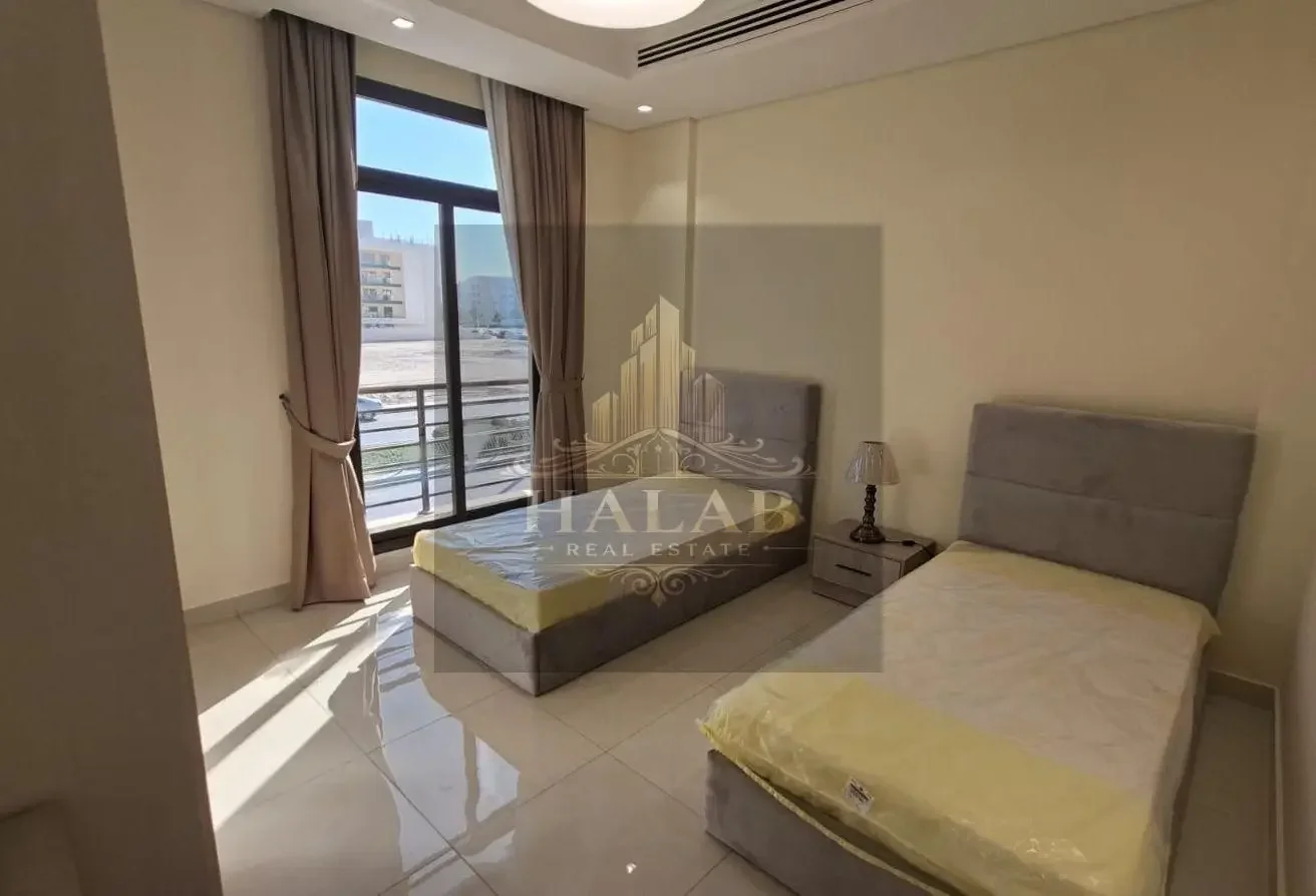 INCLUDED BILLS 2 BHK FF IN FOX HILLS BRAND NEW