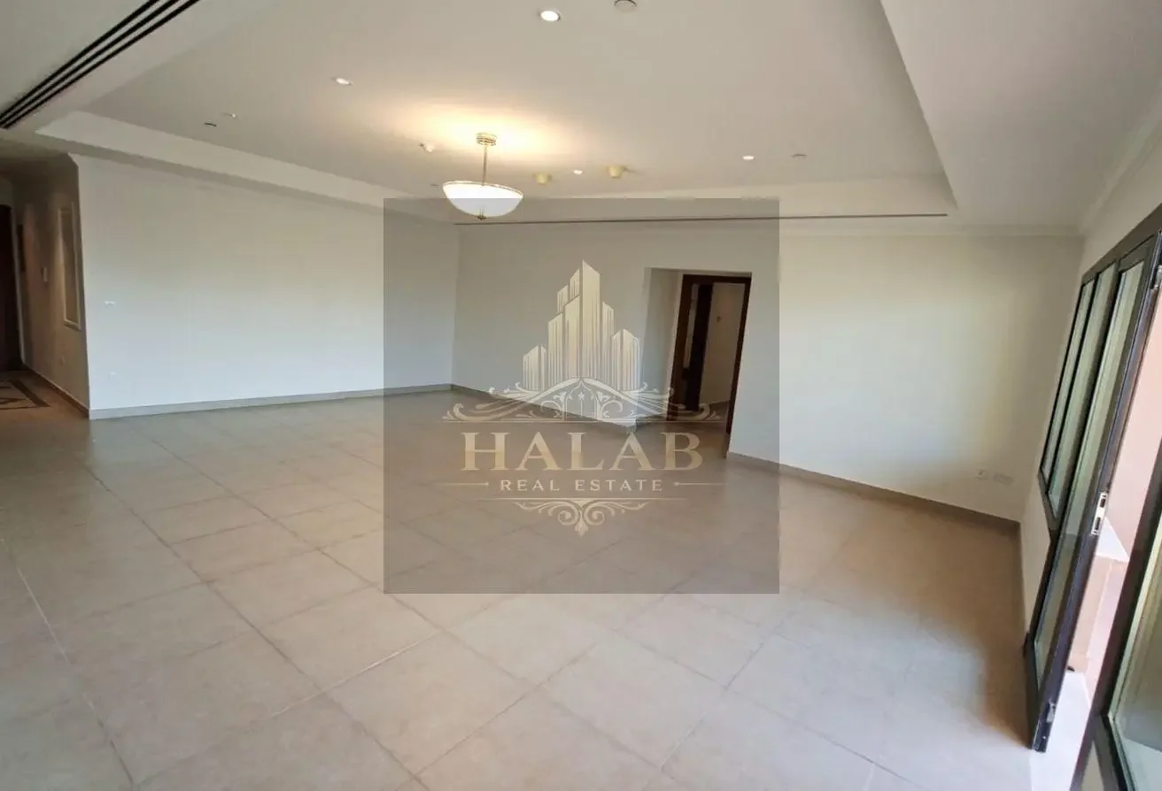 AMAZING 2 bedrooms Semi Furnished SEA VIEW