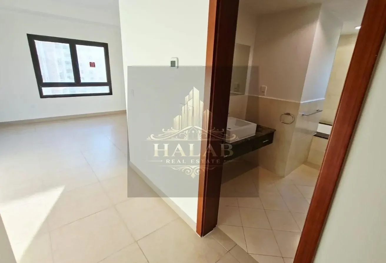 AMAZING 2 bedrooms Semi Furnished SEA VIEW