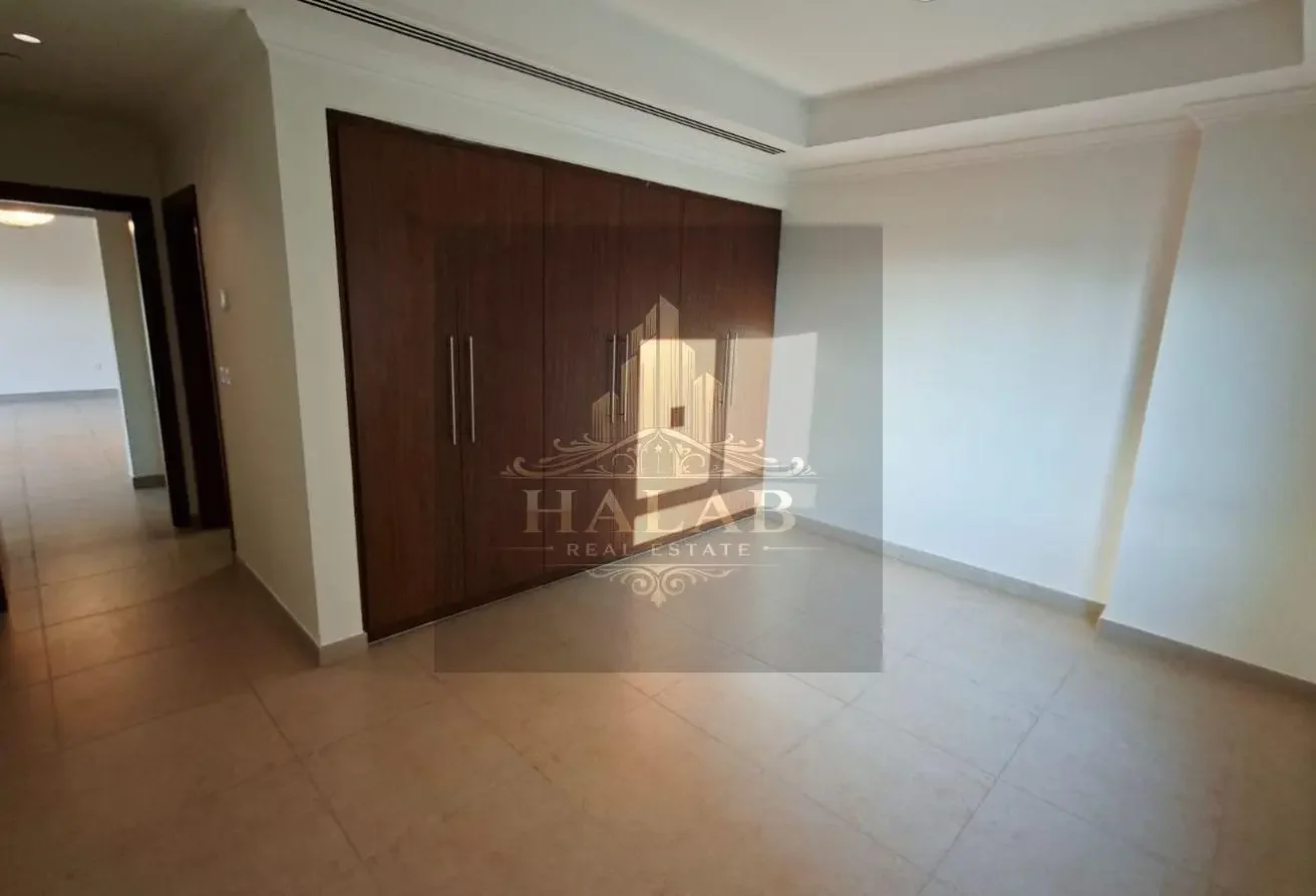 AMAZING 2 bedrooms Semi Furnished SEA VIEW