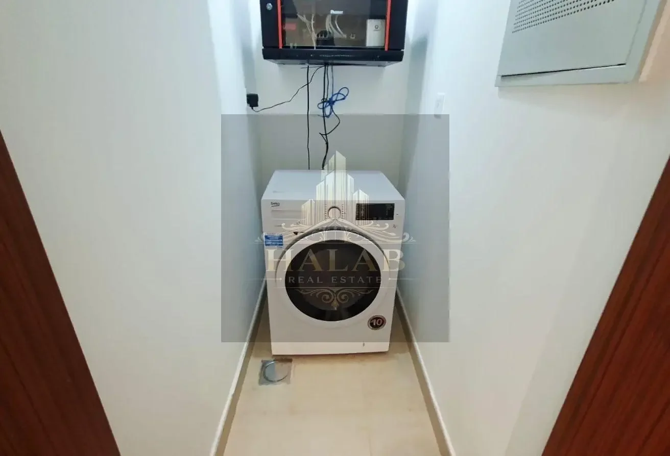 AMAZING 2 bedrooms Semi Furnished SEA VIEW
