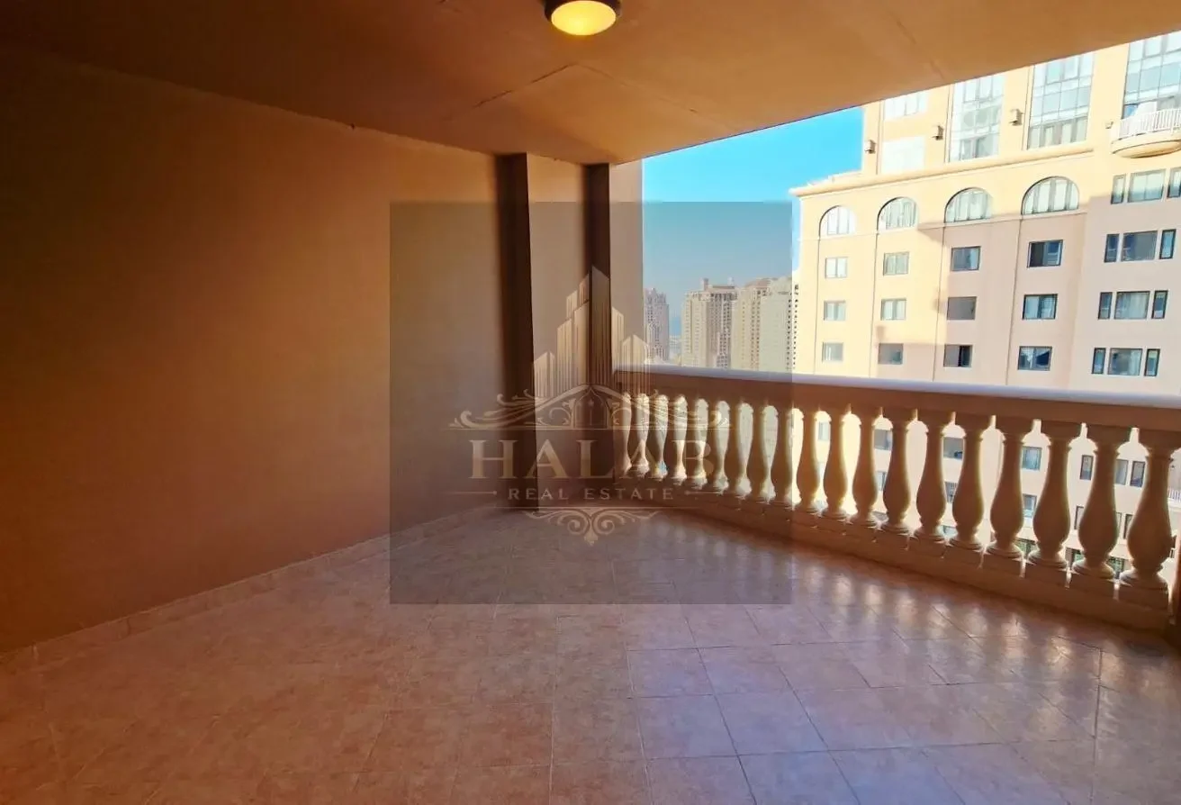 ONE PLUS OFFICE Semi Furnished SEA VIEW IN PEARL