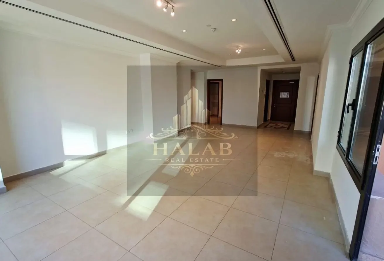 ONE PLUS OFFICE Semi Furnished SEA VIEW IN PEARL