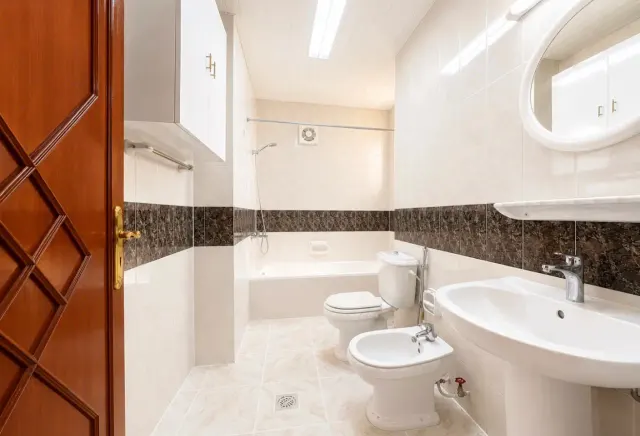 Spacious 4-Bed Villa with|  Pool in New Salata