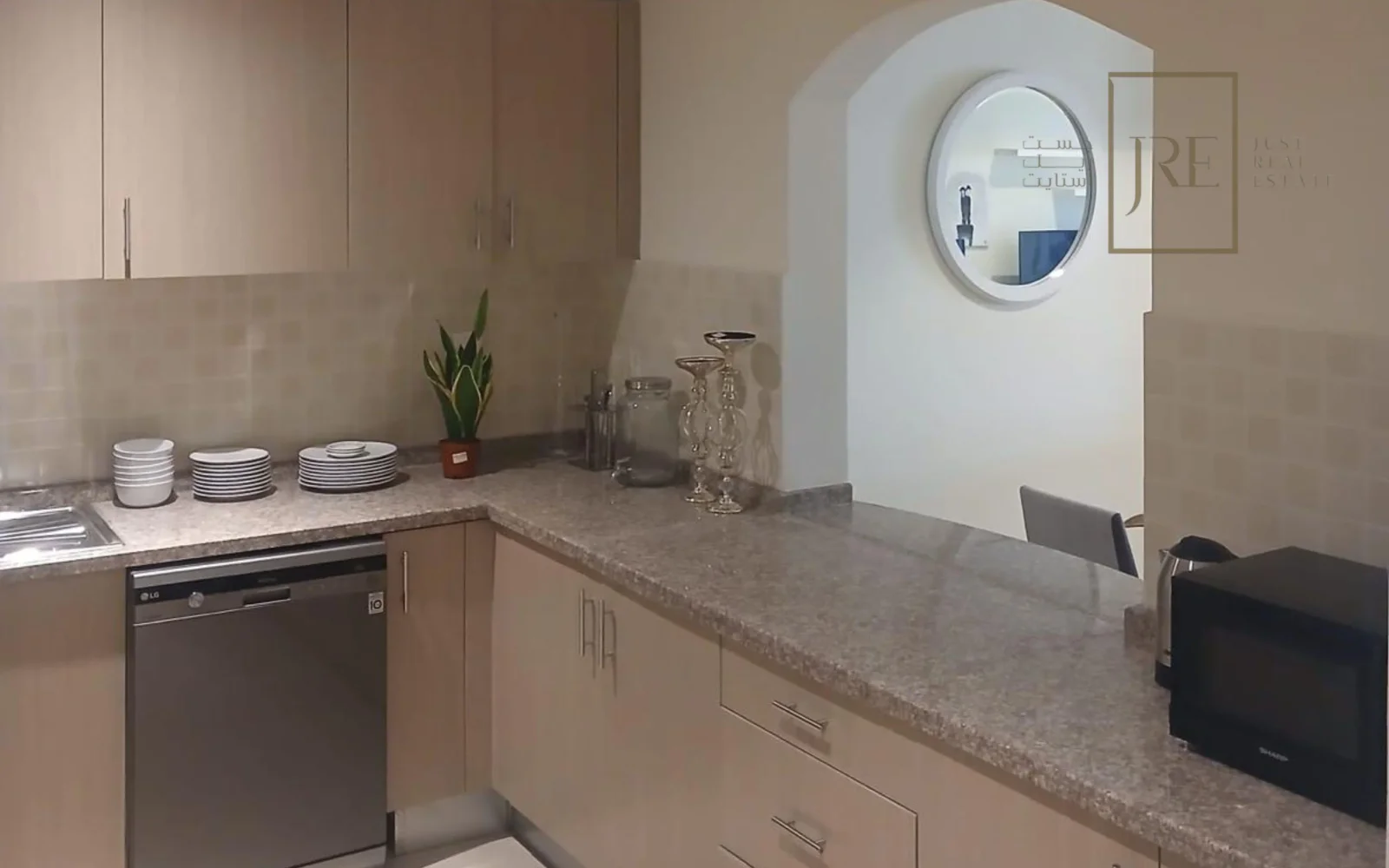 Stunning Fully Furnished 130 SQM Apartment | Balcony | Porto Arabia, The Pearl