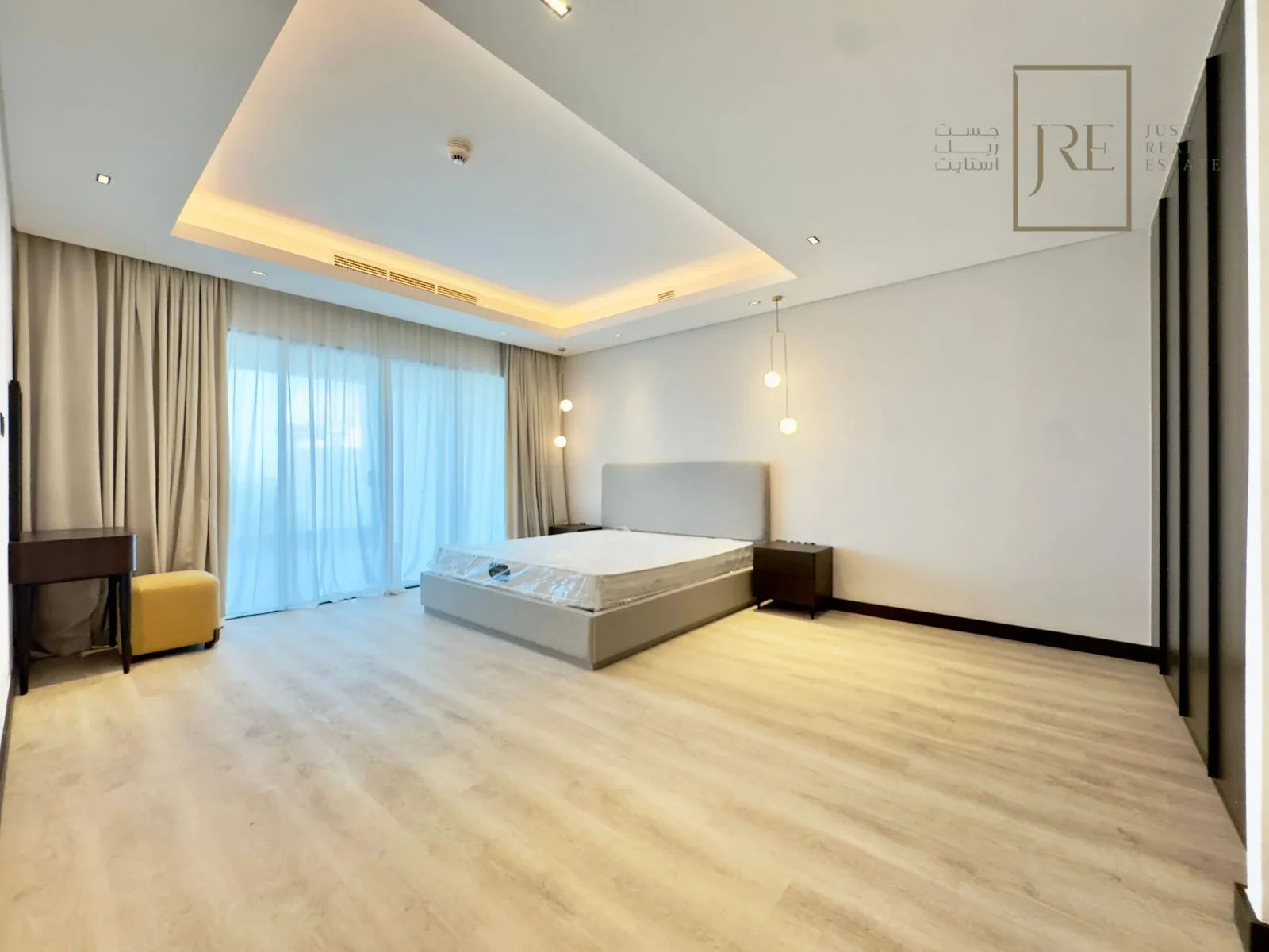 2-Bedroom Apartment + Maid's Room in The Pearl - La Plage South | Beachfront
