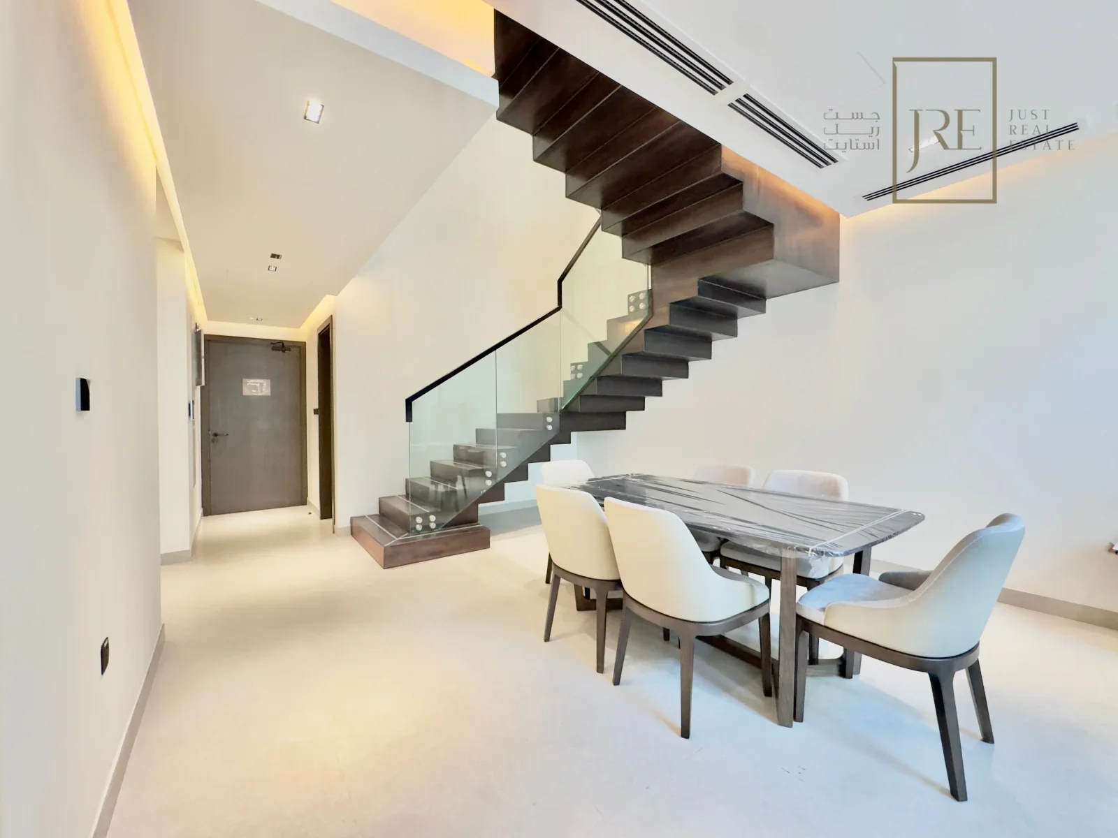 2-Bedroom Apartment + Maid's Room in The Pearl - La Plage South | Beachfront