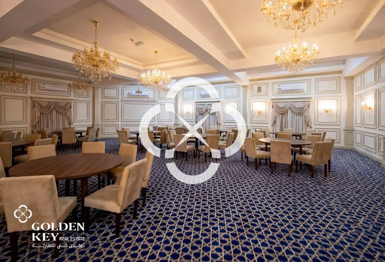 Stunning 5BR Villa | Strong Investment Property - view 3