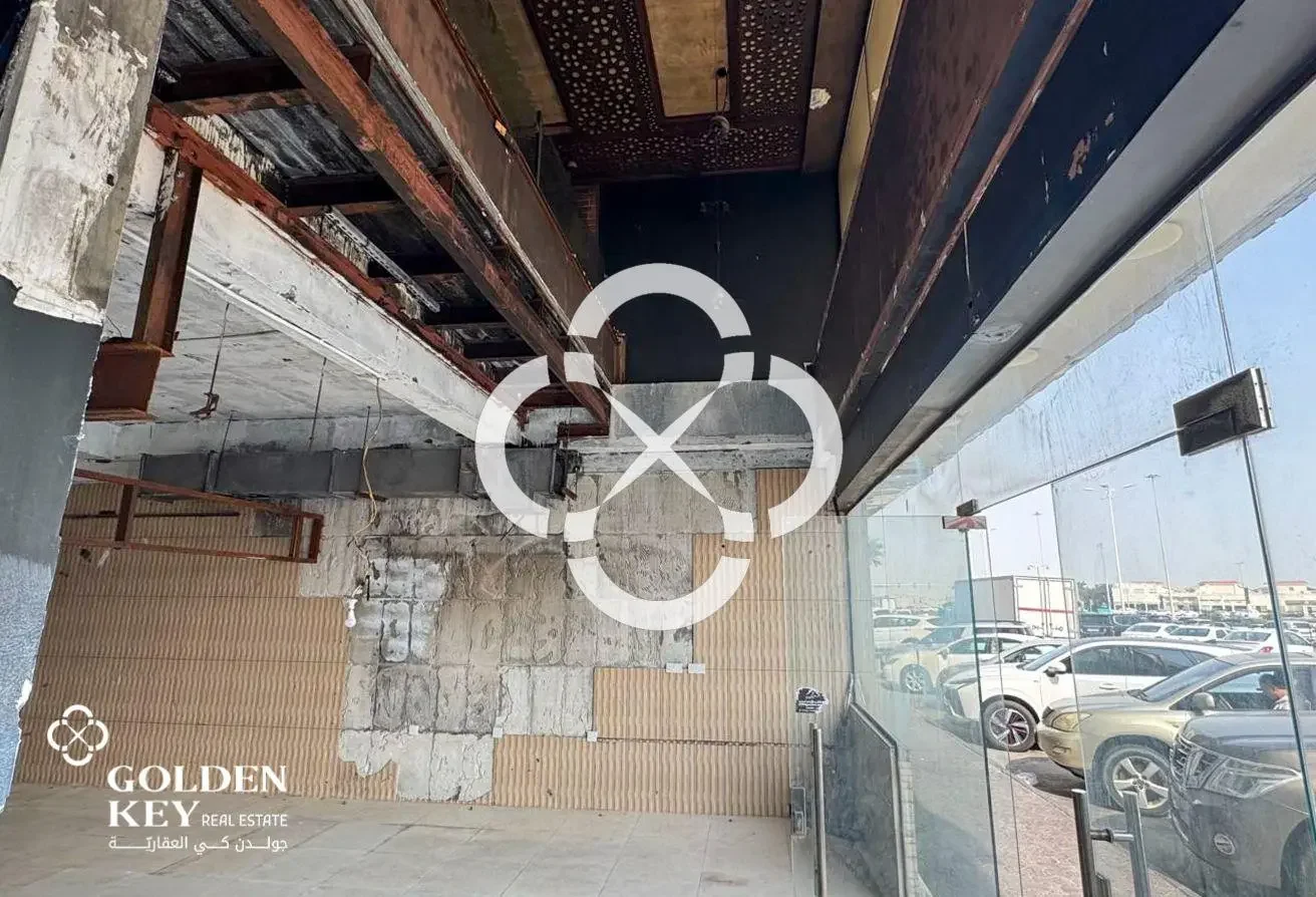 200sqm | Retail Shop + Mezzanine | Bin Omran