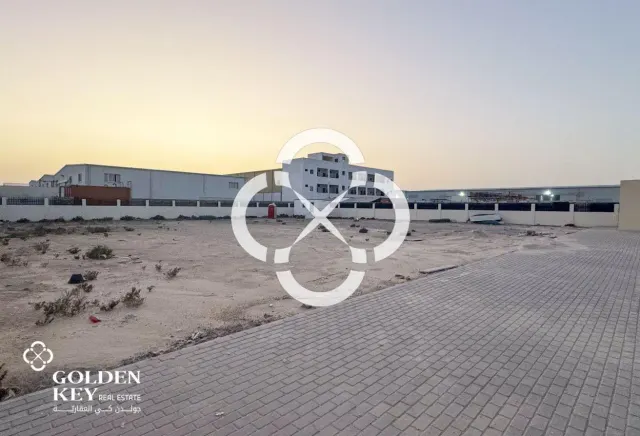 Workshop 4,700 SQM in Birkat Al Awamer ꟷ Main Road