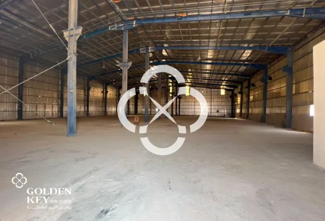 Workshop 4,700 SQM in Birkat Al Awamer ꟷ Main Road