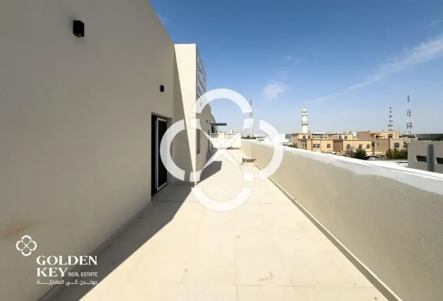 فيلا فاخرة حصرية تطل على حديقة البدع