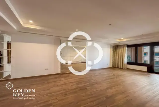 Apartment For Rent in East Porto Drive