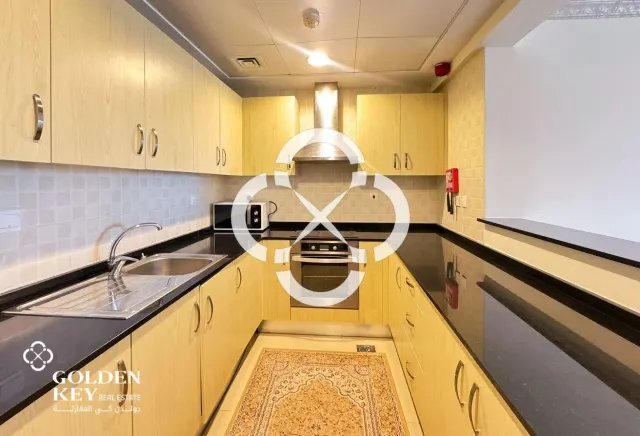 Spacious Studio with Marina View | Bills Included