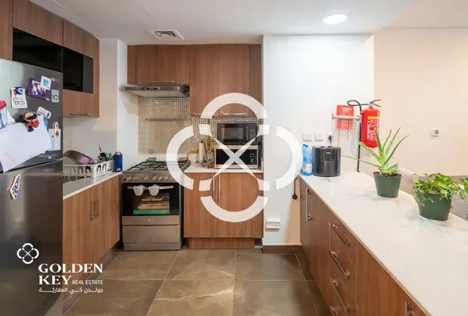 Apartment For Sale in Al Erkyah