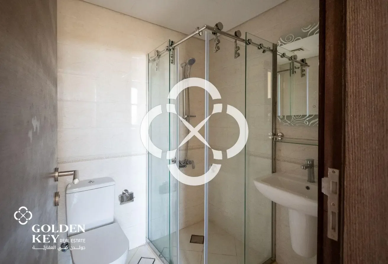 Elegant Finishes | SF - 2 Bedroom in Foxhills