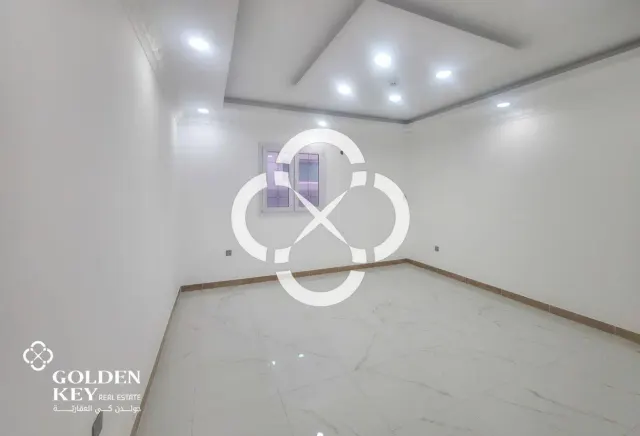 Multi-Purpose Commercial Villa| 8 Rooms | Markhiya