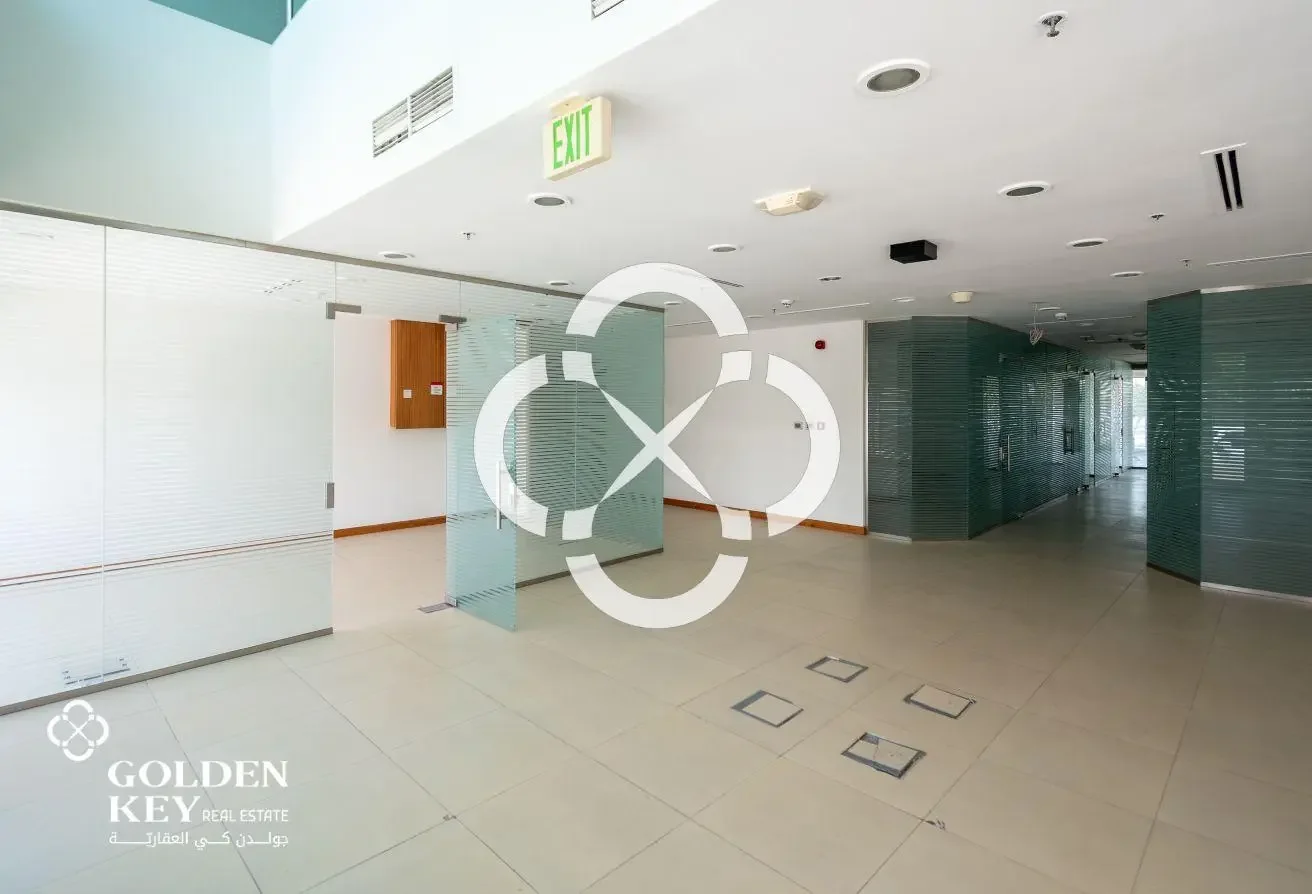 1 Year Grace PeriodꟷCommercial Building for Lease