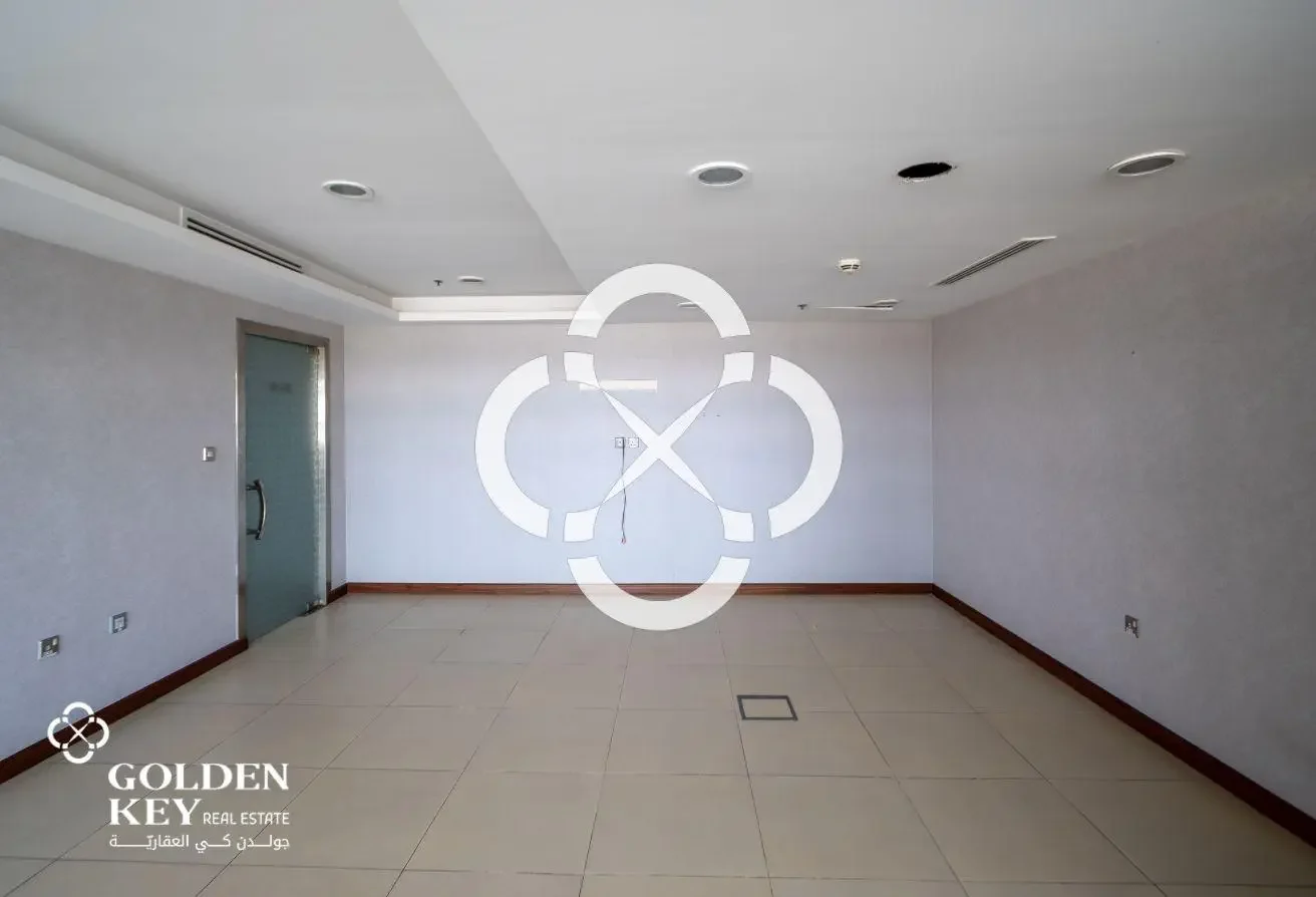 1 Year Grace PeriodꟷCommercial Building for Lease