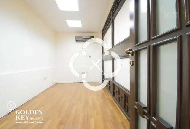 Prime Location | 7 Offices with Different Sizes