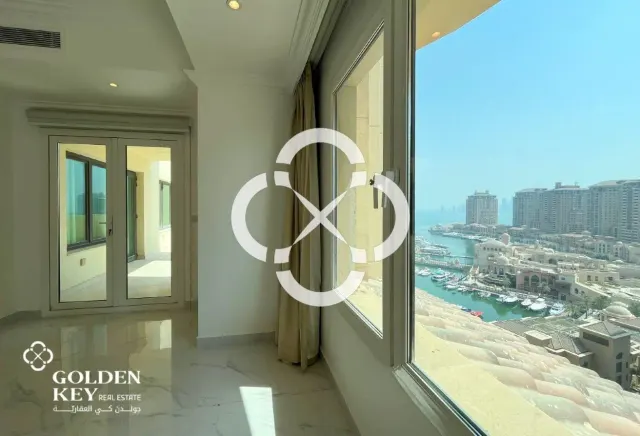 Marina View | Spacious 2 bedroom| Fully Renovated