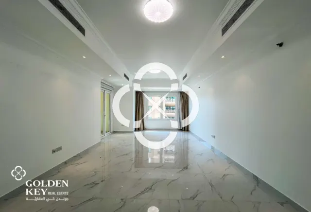 Marina View | Spacious 2 bedroom| Fully Renovated
