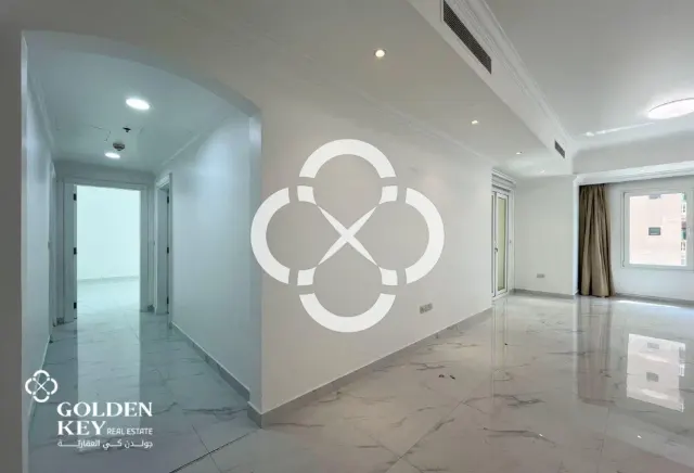 Marina View | Spacious 2 bedroom| Fully Renovated