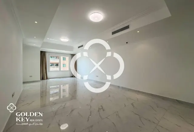 Marina View | Spacious 2 bedroom| Fully Renovated