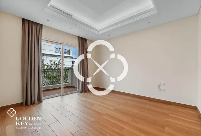 NO COMMISSION | 5BR+Terrace | Open Layout