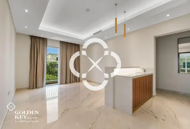 NO COMMISSION | 5BR+Terrace | Open Layout