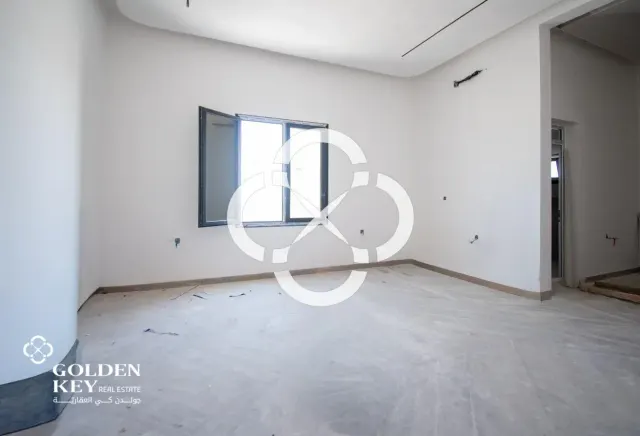 Modern 6BR Villa – Prime Corner Plot in Al-Sakhama