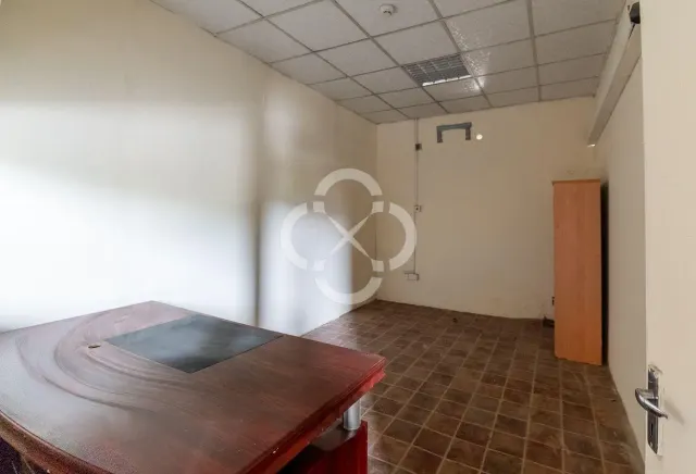 Spacious Warehouse with Cold Storage and Offices