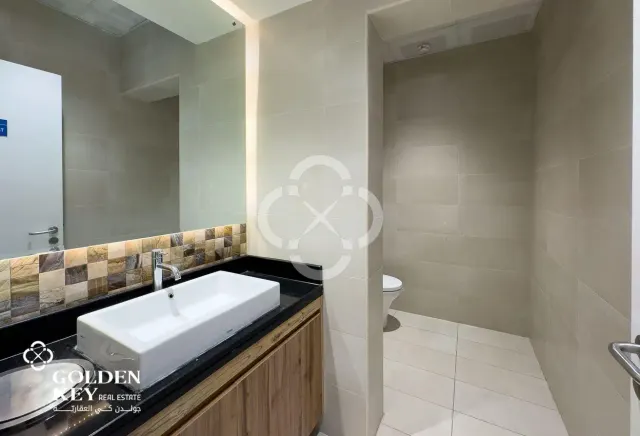 Corporate Fitted Office Space | 162 sqm | West Bay