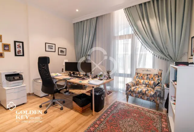Gorgeous 4BR + Maid| Marina View |Prime Investment