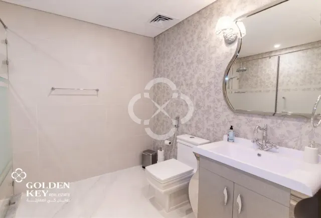 Gorgeous 4BR + Maid| Marina View |Prime Investment