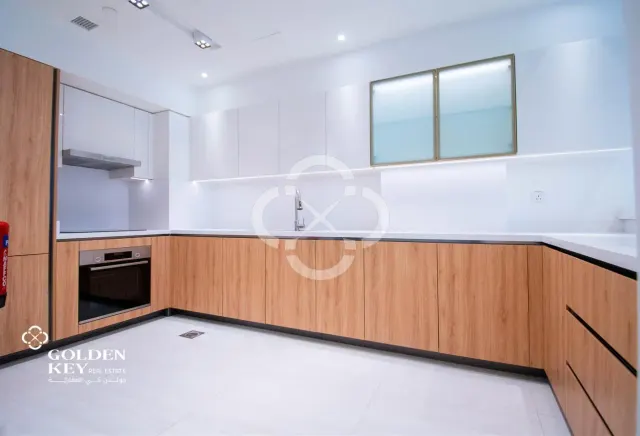 Bills Included | Stunning 1 Bedroom with Balcony