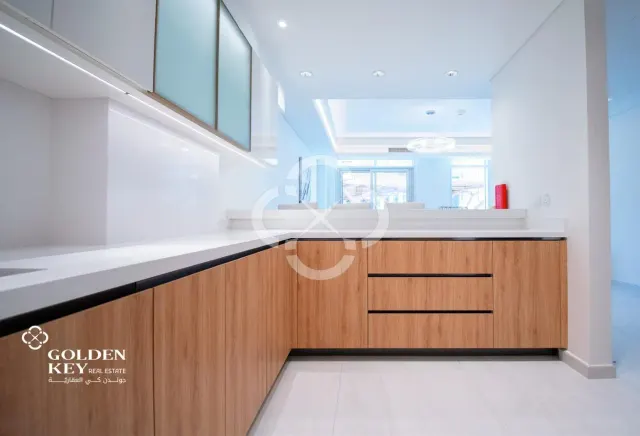 Bills Included | Stunning 1 Bedroom with Balcony