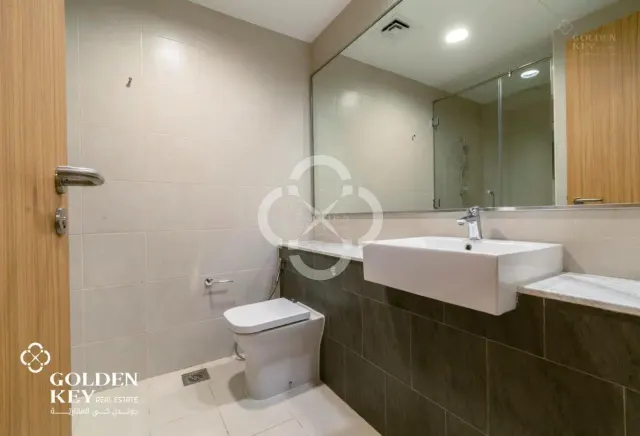 NO COMMISSION | Bills/WIFI Included | Luxury Tower