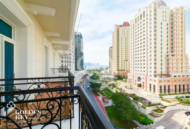 Spacious Layout | Luxurious 2BR in Floresta Garden