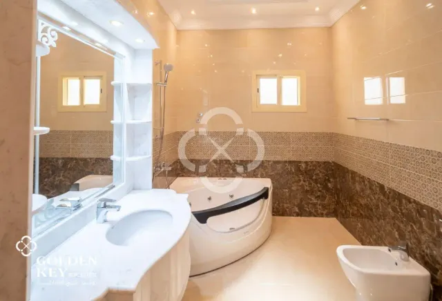 High-End Finishes – Grand 9BR Villa in Al Thumama