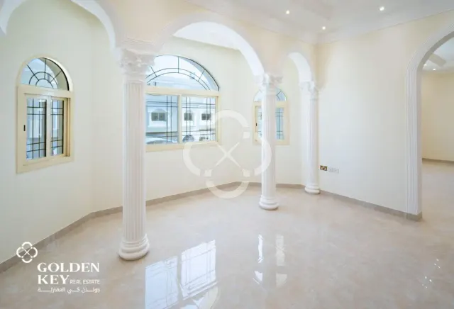 High-End Finishes – Grand 9BR Villa in Al Thumama