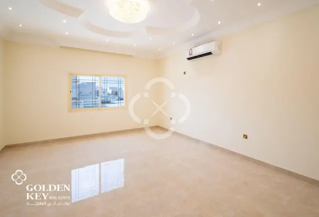 High-End Finishes – Grand 9BR Villa in Al Thumama