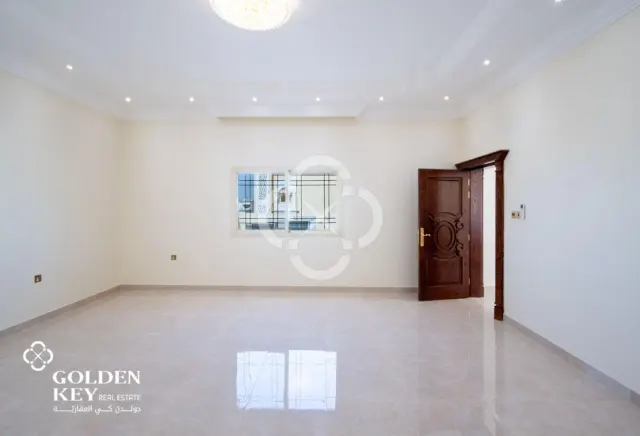 High-End Finishes – Grand 9BR Villa in Al Thumama