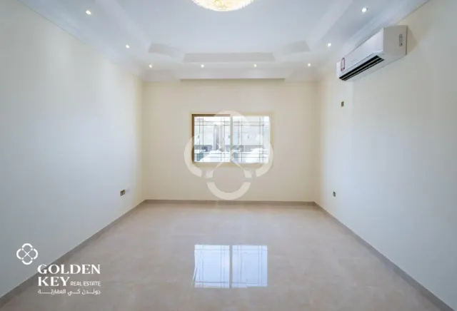 High-End Finishes – Grand 9BR Villa in Al Thumama