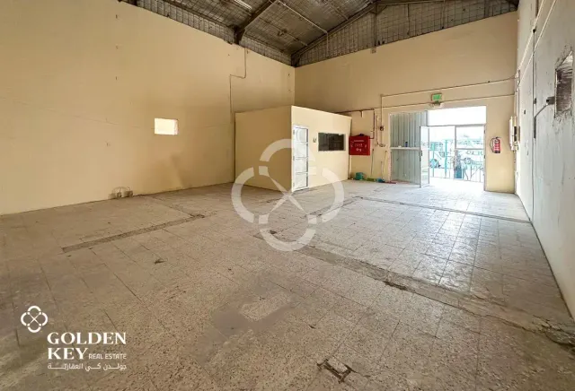122 Rooms+2 Stores Available for Rent | Industrial